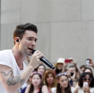  Satu Personel Dukung Dalai Lama, Maroon 5 Kena Batunya