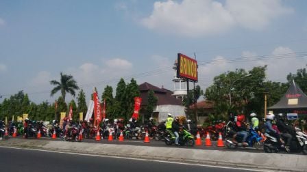  Lewati Pantura Cirebon, Pemudik Bermotor Wajib Masuk Markas Brimob