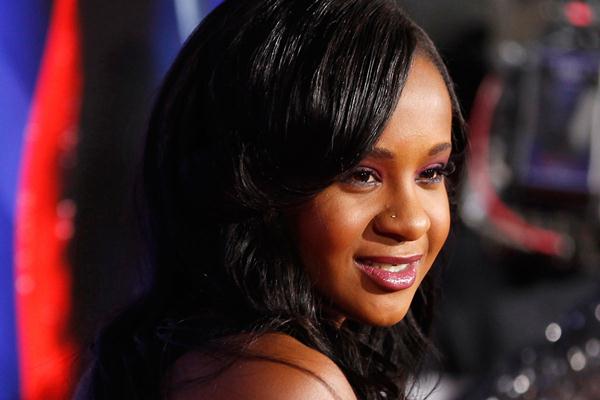  Putri Whitney Houston Meninggal Dunia