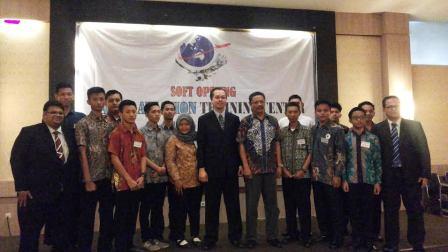  Lembaga Pendidikan Pesawat EATC Hadir di Bandung