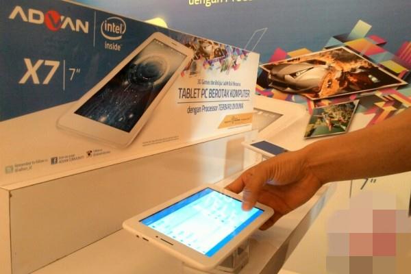  Advan Vandroid X7 Dipersenjatai Prosesor Intel Atom X3