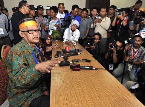  Din Syamsuddin Serahkan Kepemimpinan Muhammadiyah ke Haedar Nashir