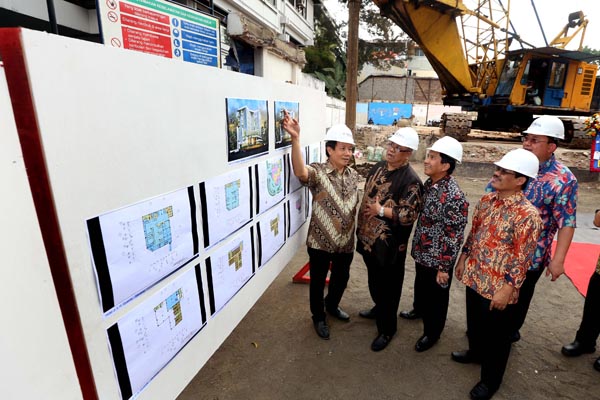  FOTO: Kembangkan Bisnis, Kimia Farma Bangun Pabrik Baru dan Hotel di Bandung