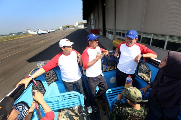  FOTO: Rayakan Kemerdekaan, PT DI Ajak Warga Naik Bandros Keliling Pabrik