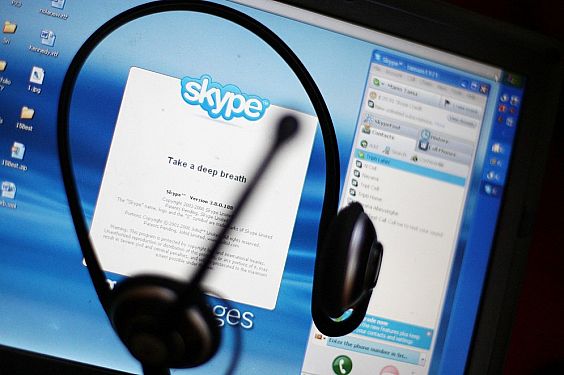  Uni Emirat Larang Penggunaan Skype