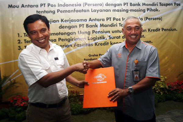  FOTO: Optimalkan Bisnis Layanan, PT Pos Indonesia Kerjasama dengan Bank Mantap