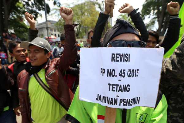  FOTO: Demo 1 September, Buruh Kepung Gedung Sate