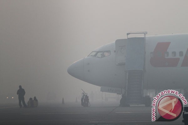  Pesawat Lion Air Nekat Terbang Tembus Asap Pekat