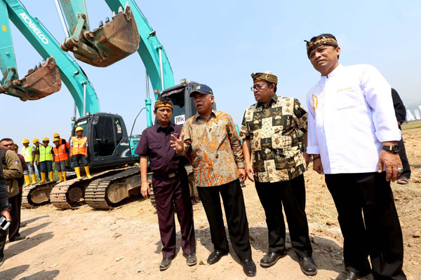  FOTO: Pembangunan Jalan Tol Soroja Resmi Dimulai