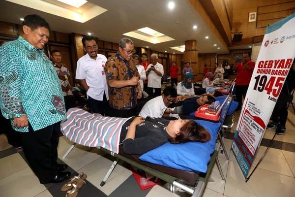  FOTO: Bio Farma Gelar Acara Gebyar Donor Darah 1.945 Labu Darah untuk Bangsa