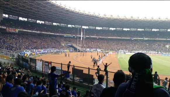  PERSIB VS SRIWIJAYA: Bobotoh Birukan Stadion GBK