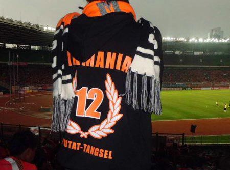  Lewat Surat, Sekjen The Jakmania Minta Maaf ke Publik