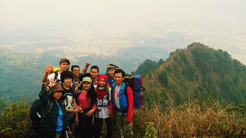  Api Lalap Puncak Gunung Rakutak