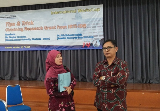  Penelitian Ekonomi Islam Menarik Untuk Dapatkan Hibah dari IRTI IDB