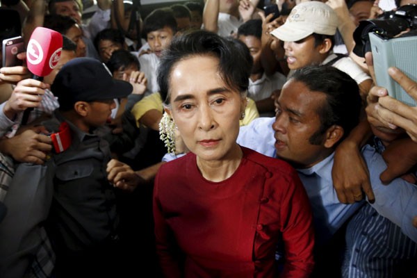  Partai Aung San Suu Kyi Menangi Pemilu Myanmar