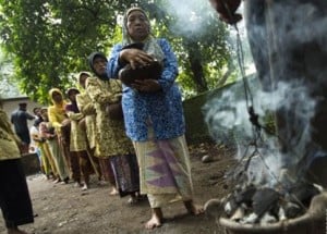  Divonis Bebas, Wabup Cirebon Gelar Ritual di Sumur Kejayaan Keraton Kasepuhan