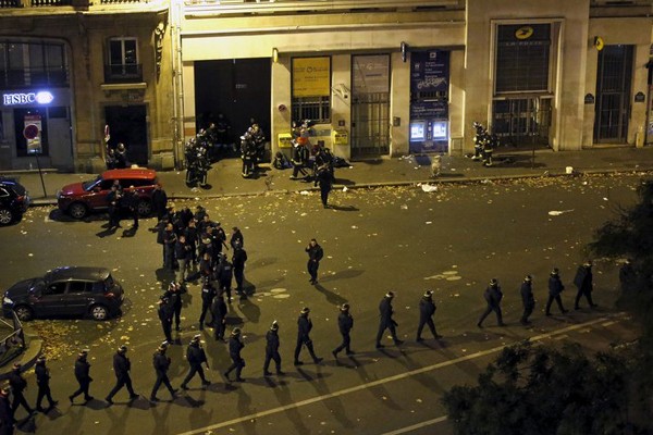  Paris Dijaga Ribuan Tentara Seusai Serangan