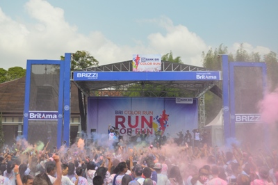  BRI Colour Run Diikuti 2.500 Pelajar Kuningan