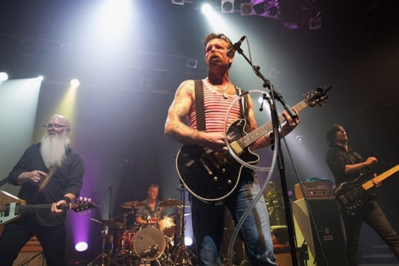  Mengenal Eagles of Death Metal, Band Yang Lolos dari Serangan Teror di Paris