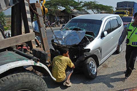  Tips Siram Air Panas untuk Bemper Mobil Penyok