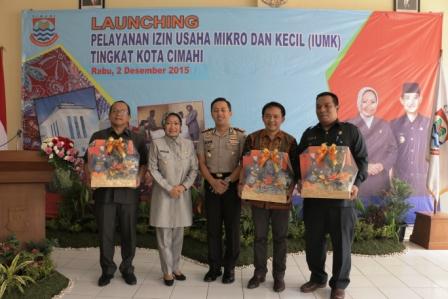 Pemkot Cimahi Jamin Pengurusan Izin UKM Sehari
