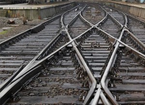  Tabrakan KRL dan Metromini di Angke Jakarta Barat