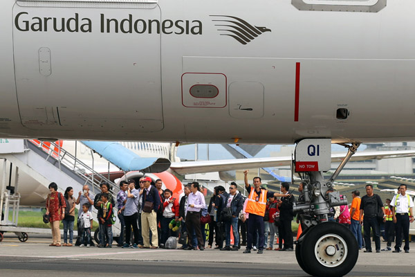  FOTO: Antisipasi Lonjakan Penumpang Natal dan Tahun Baru, Bandara Husein Tambah Jadwal Penerbangan