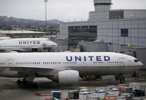  Maskapai United Airlines Didenda Rp37,5 Miliar