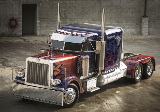  Mobil Optimus Prime dan Bumblebee di Film Transformer Bakal Dilelang