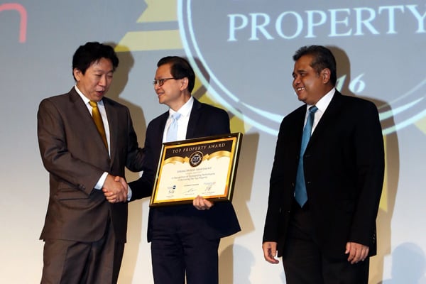  FOTO: PT. Triniti Dinamik Sabet Top Property Award Kategori Apartemen