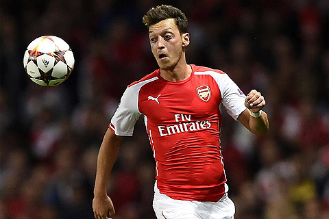  Ozil Diandalkan Bawa Arsenal Tekuk Chelsea