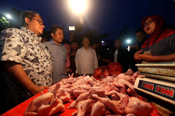  FOTO: KPPU Telusuri Dugaan Kartel Bibit Ayam