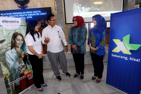  FOTO: Pelatihan \'Digital Crafter\' Perajin Kabupaten Garut