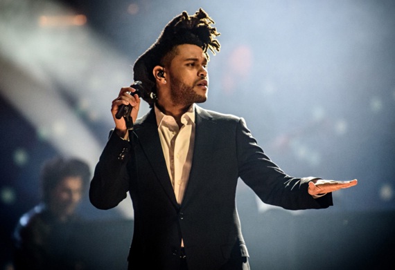  The Weeknd Dapat \'Standing Ovation\' di Panggung Grammy Awards 2016