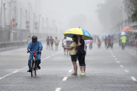  Info Cuaca: Jakarta Hari Ini Bakalan Diguyur Hujan Lebat Disertai Petir