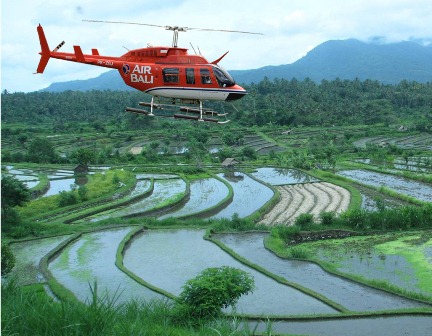  Keliling Bali Pakai Helikopter, Cek Biayanya di Sini!