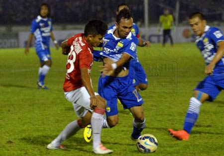  BALI ISLAND 2016: Buang Banyak Peluang Manis, Persib Bandung Ditahan Imbang Bali United