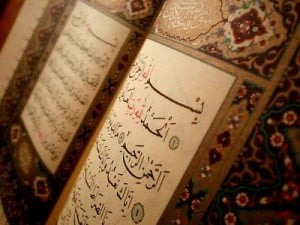  300 Orang Tuna Netra Peroleh Al-Qur’an Digital Index Braille