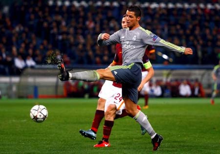  Empat Gol Ronaldo Hancurkan Celta 7-1