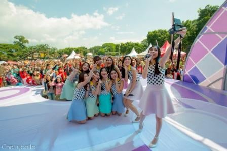  Canon Roadshow di Bandung Bawa Cherrybelle