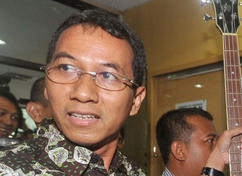  PILGUB DKI: PNS Ini Hanya Senyum Saat Diminta Ahok Mendampingi Dirinya