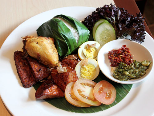  Rayakan Easter Day Bersama Holiday Inn Bandung