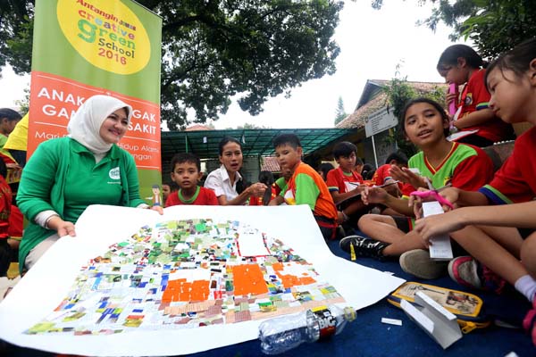  FOTO: Deltomed Beri Edukasi Budaya Hijau di SDK III Paulus Bandung