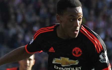  Gol Martial Antarkan United Bekuk Everton 1-0