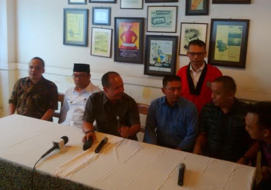  Akhirnya, Ridwan Kamil dan Sopir Omprengan Berdamai