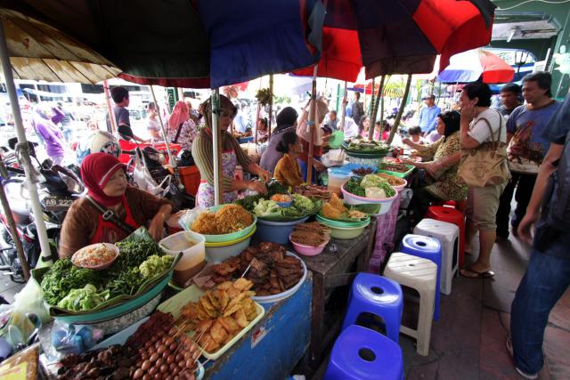  HUT Depok Dimeriahkan Pasar Rakyat Kuliner Gratis