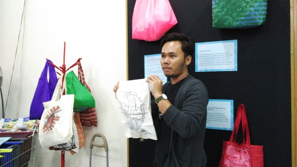  600 Warga Bandung Akan Dirampok Plastik