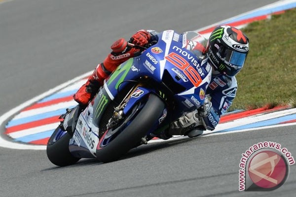  MOTOGP: Lorenzo & Rossi Naik Podium di Sirkuit Le Mans Prancis