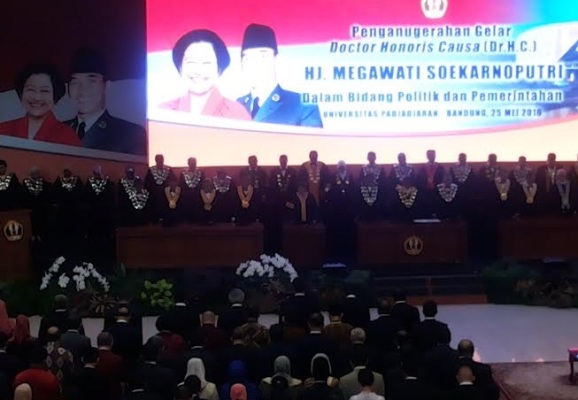  Penganugerahan Gelar Doktor Honoris Causa Kepada Megawati Dihadiri Pejabat Negara