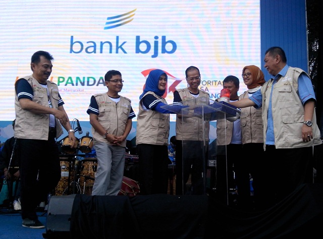  Bank BJB Kembangkan Layanan Dengan Senyuman